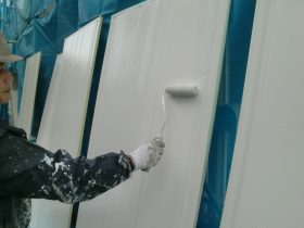 雨戸の仕上げ塗装